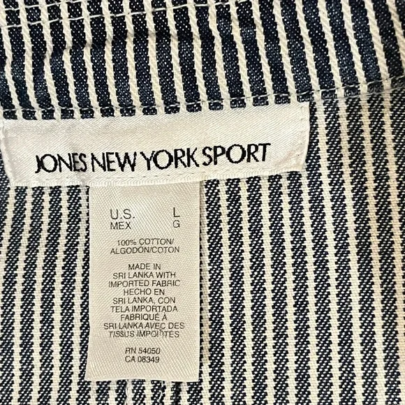 Jones New York Sport blue & white striped denim jacket 100% cotton. 3 pockets. L - Picture 11 of 13